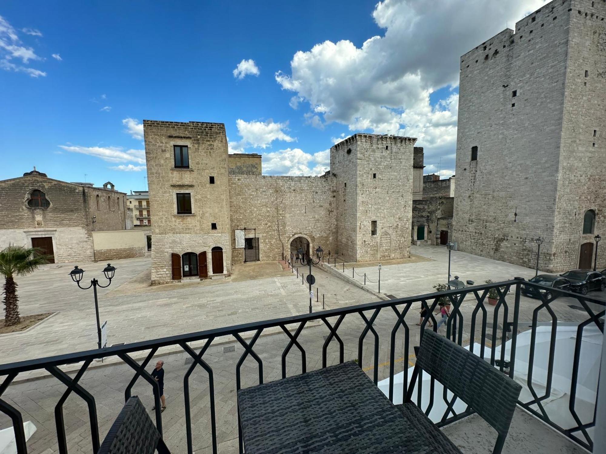 Palazzo Bonomi Hotel Bisceglie Exterior foto